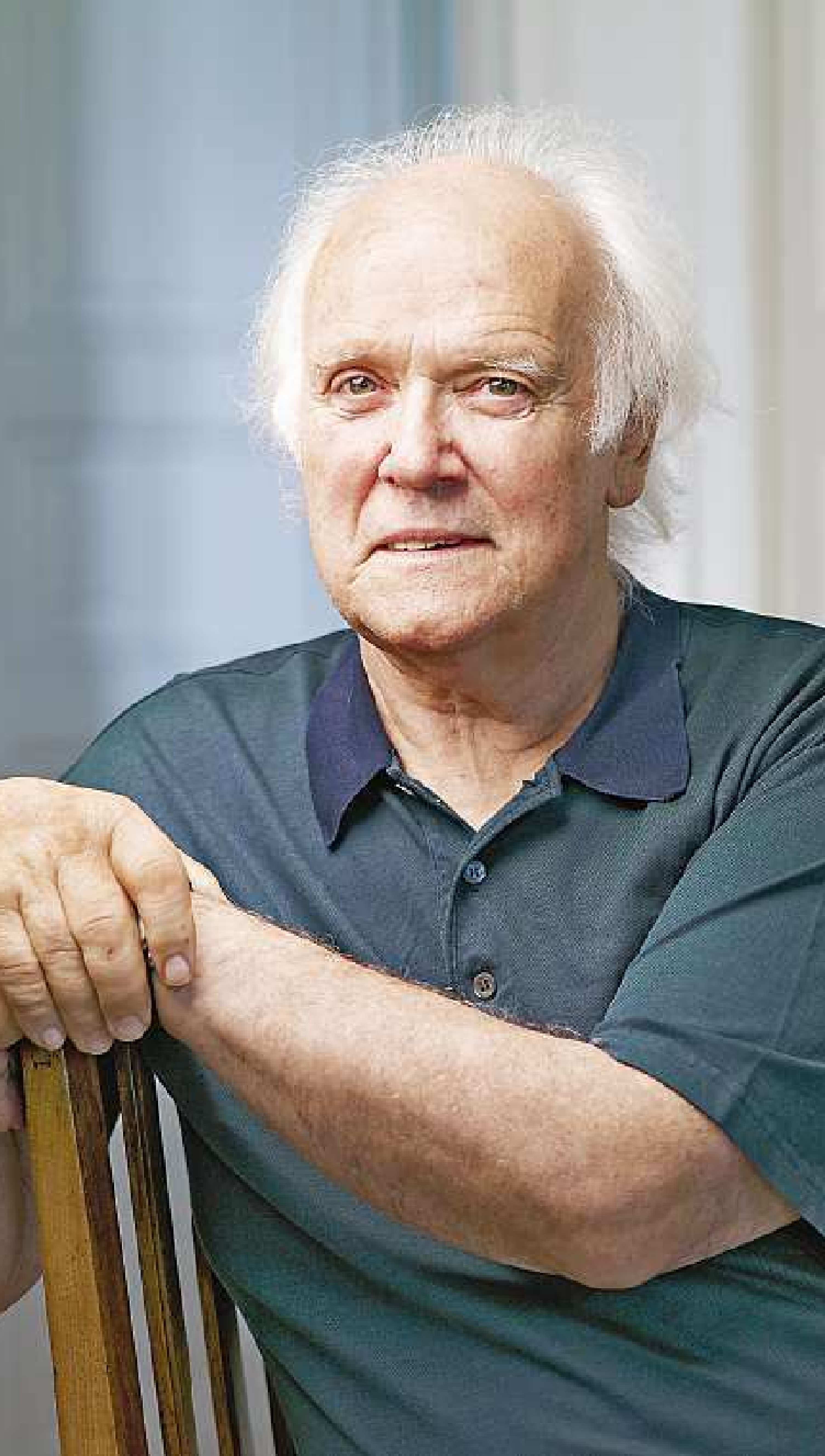 Michel CORBOZ en 2011, un portrait fait par David Gagnebin-de Bons (https://davidg.ch/) publié entre autres dans le magazine Migros du 5 septembre 2011, No 36, pages 22-23