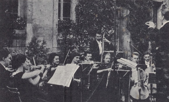 L'Ensemble Instrumental Jean-Marie Leclair et Jean-François Paillard, une photo publiée au verso de la pochette du disque  Westminster XWN 18834